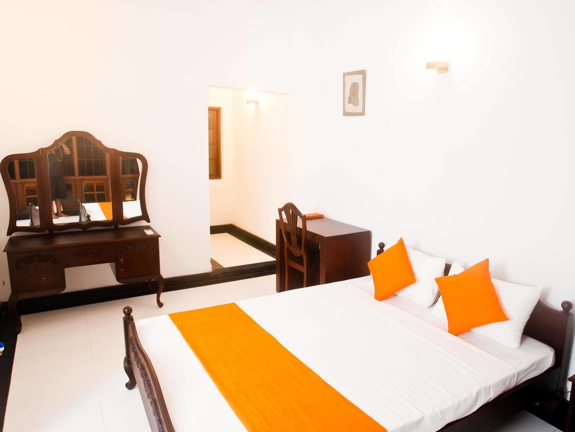 Lavinia Villa Dehiwala-Mount Lavinia Екстериор снимка