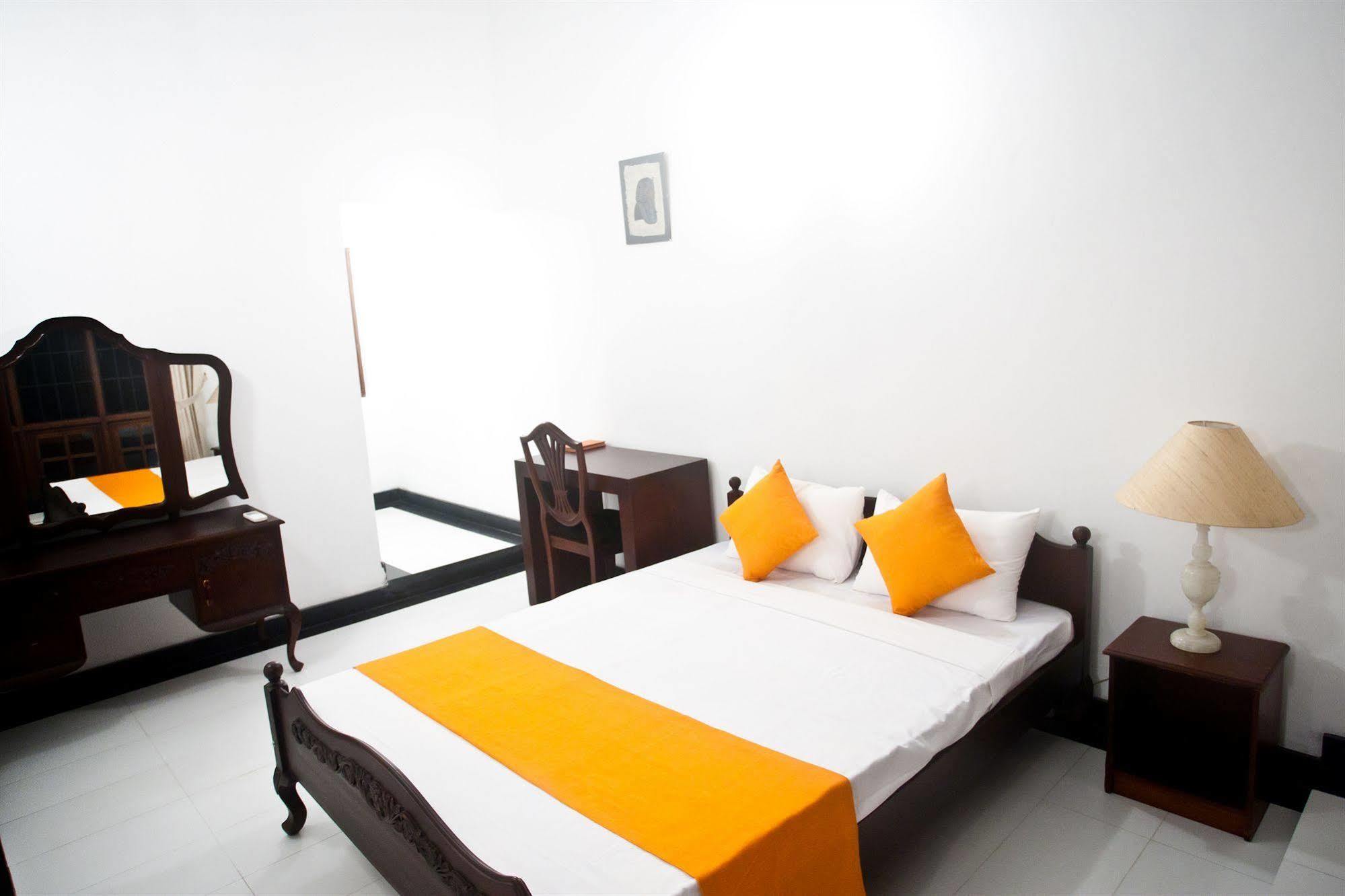 Lavinia Villa Dehiwala-Mount Lavinia Екстериор снимка