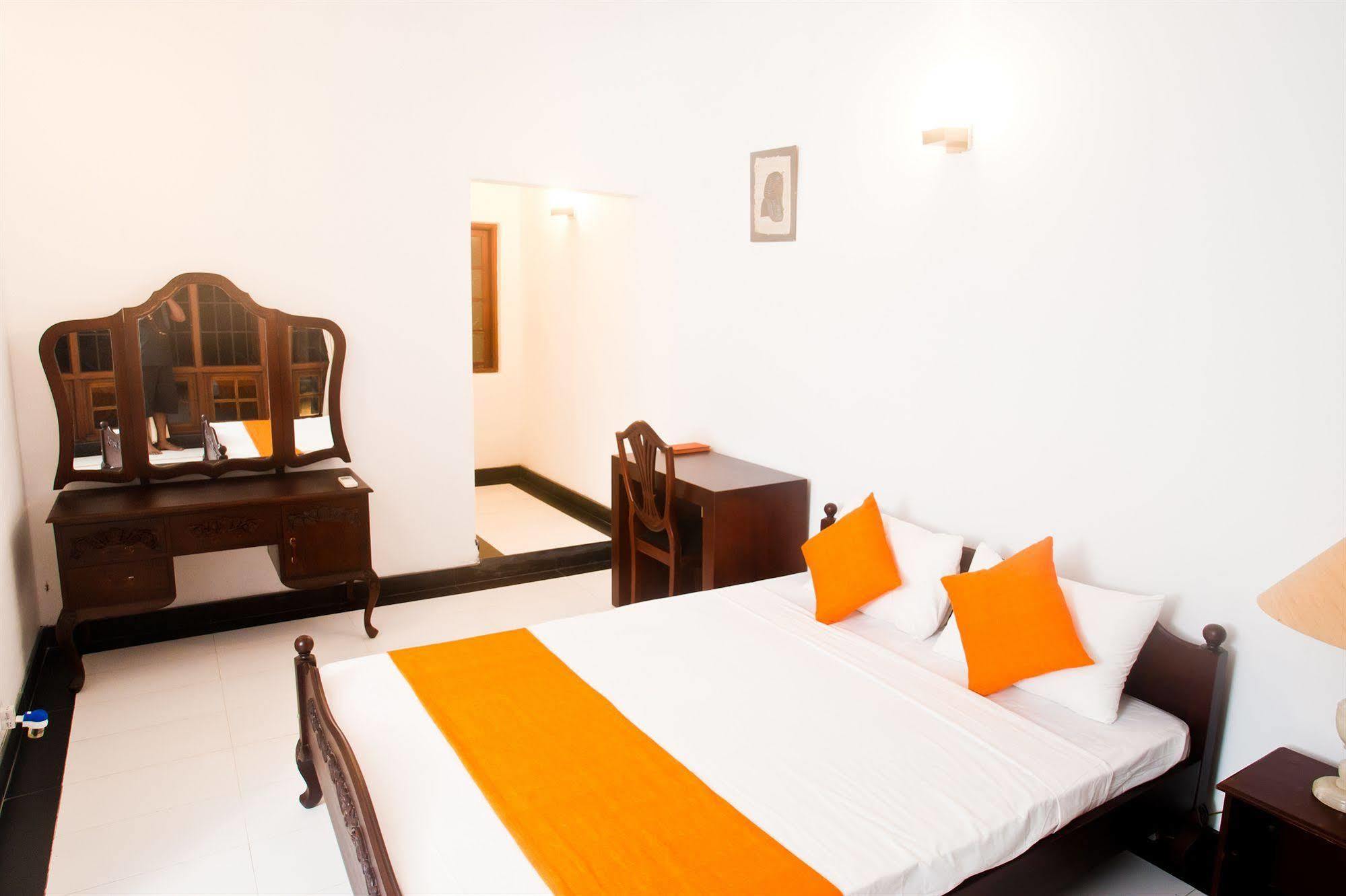 Lavinia Villa Dehiwala-Mount Lavinia Екстериор снимка